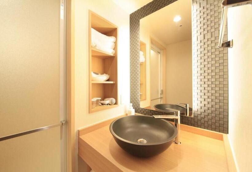 اتاق استاندارد سه نفره, Richmond Hotel Kagoshima Kinseicho