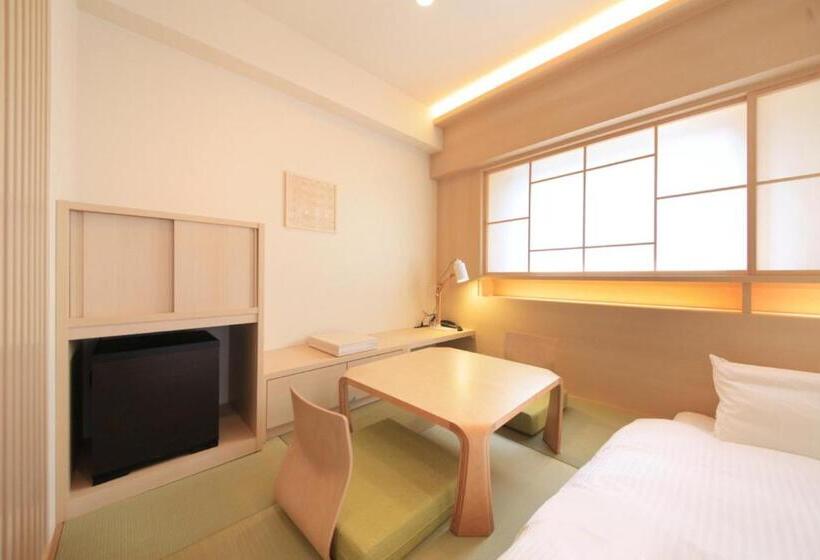 Номер Стандарт Трехместный, Richmond Hotel Kagoshima Kinseicho