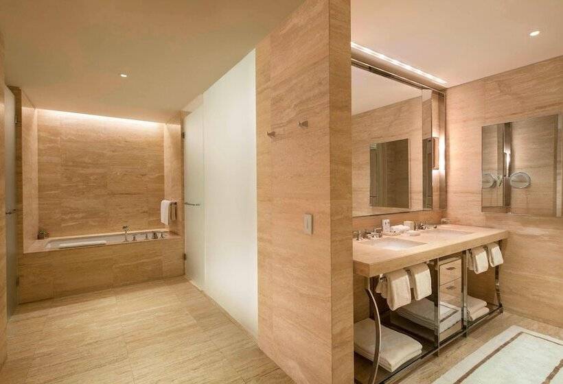 四卧套房, The St. Regis Bal Harbour Resort