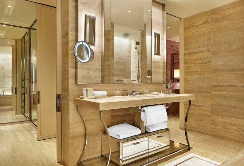 适用于残疾人士的豪华房间, The St. Regis Bal Harbour Resort
