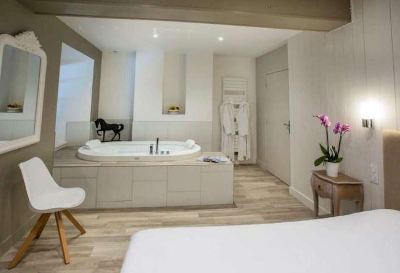 Family Suite, Castel Damandre