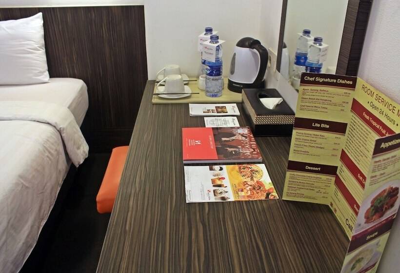 디럭스 룸, Swissbelinn Medan