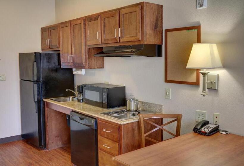 Студия Стандарт, Candlewood Suites Texarkana, An Ihg