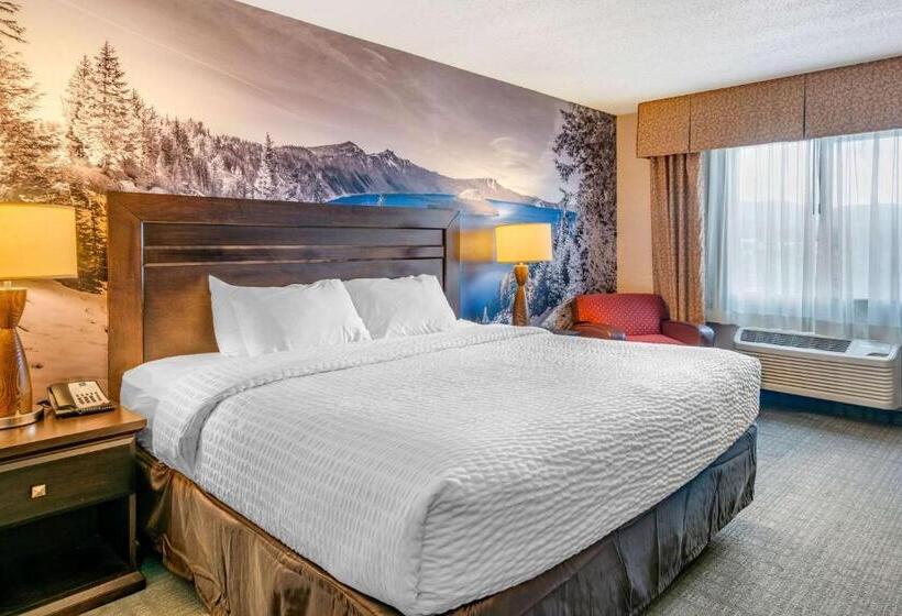 带大床的套房, Clarion Pointe Medford