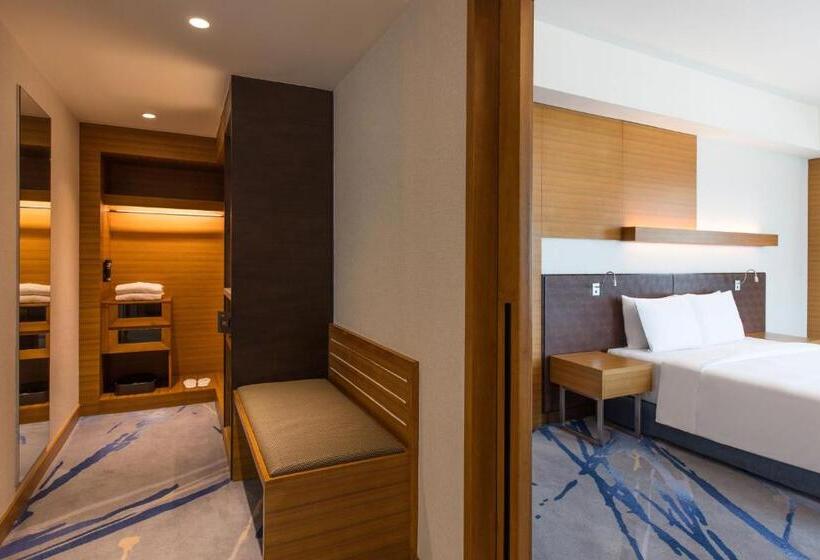 デラックススイート, Radisson Blu Cebu