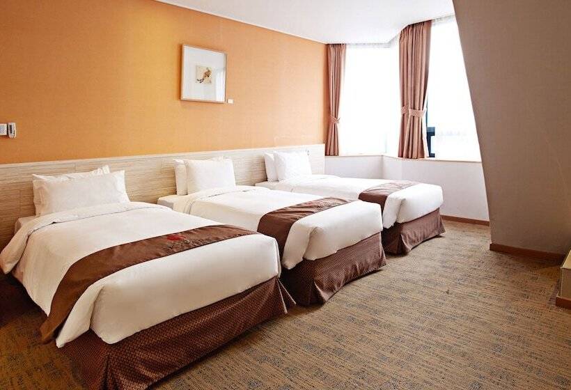 Номер Стандарт Трехместный, Skypark Myeongdong 2