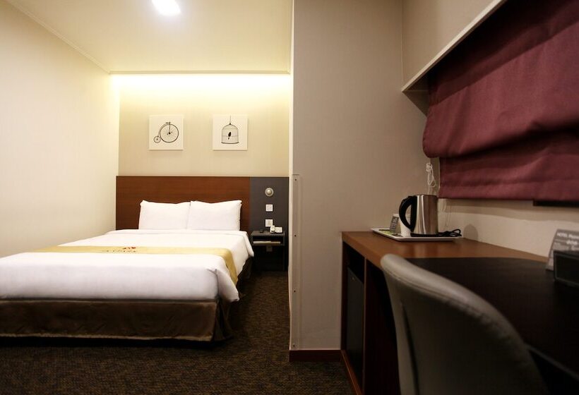 Семейный Номер, Skypark Myeongdong 2