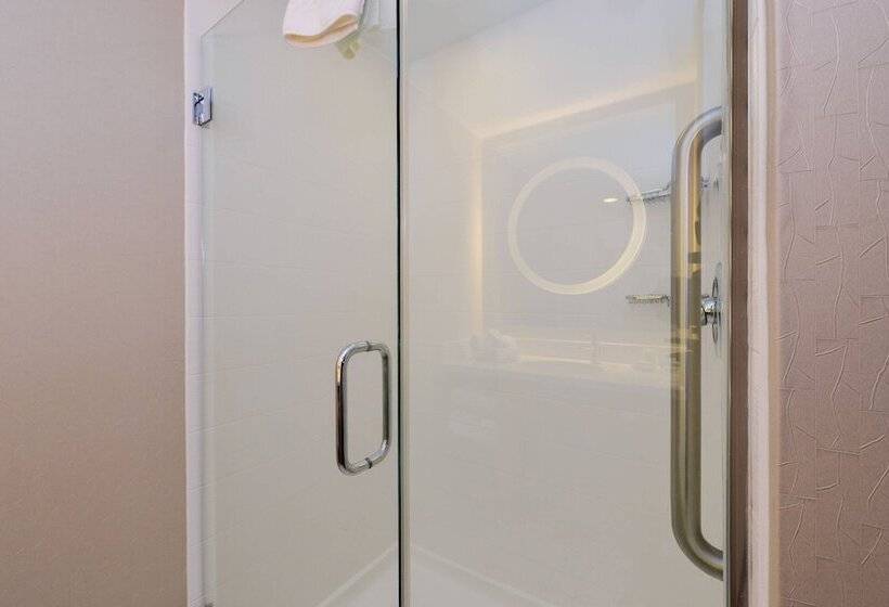 Студия Стандарт, Springhill Suites Durham Chapel Hill