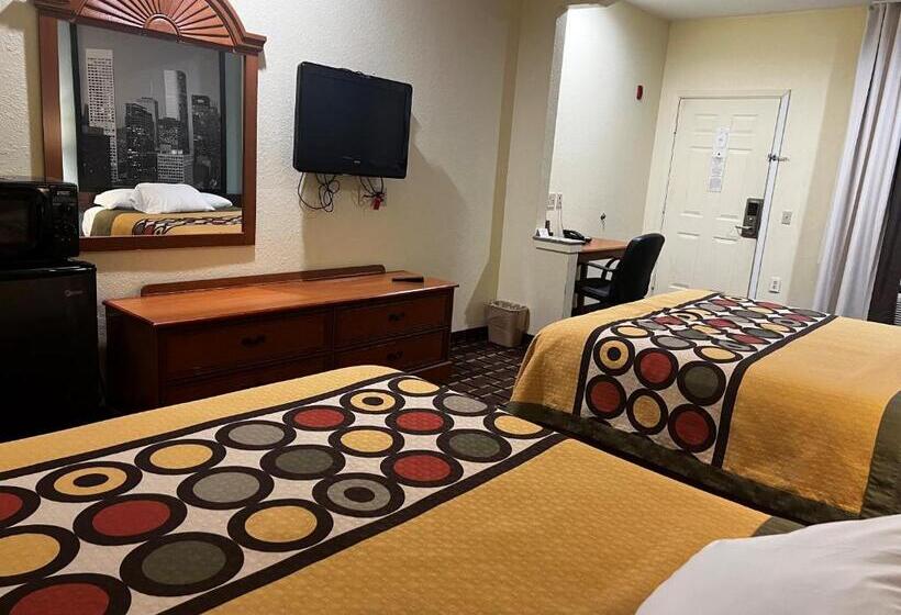 Студия Стандарт, Super 8 By Wyndham Stafford Sugarland Area