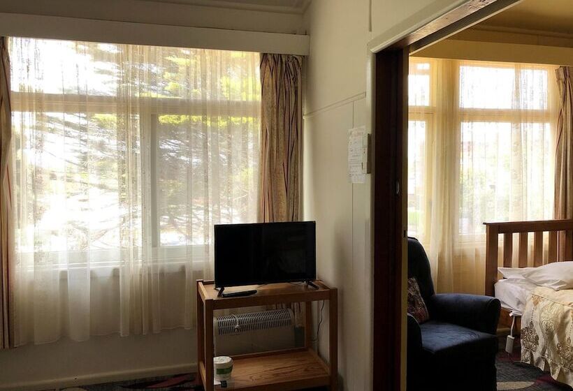Семейный Номер, The Clarendon Motel Katoomba