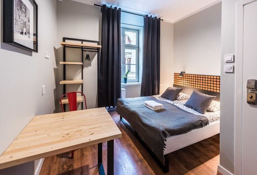 Номер Комфорт, Flamingo Hostel