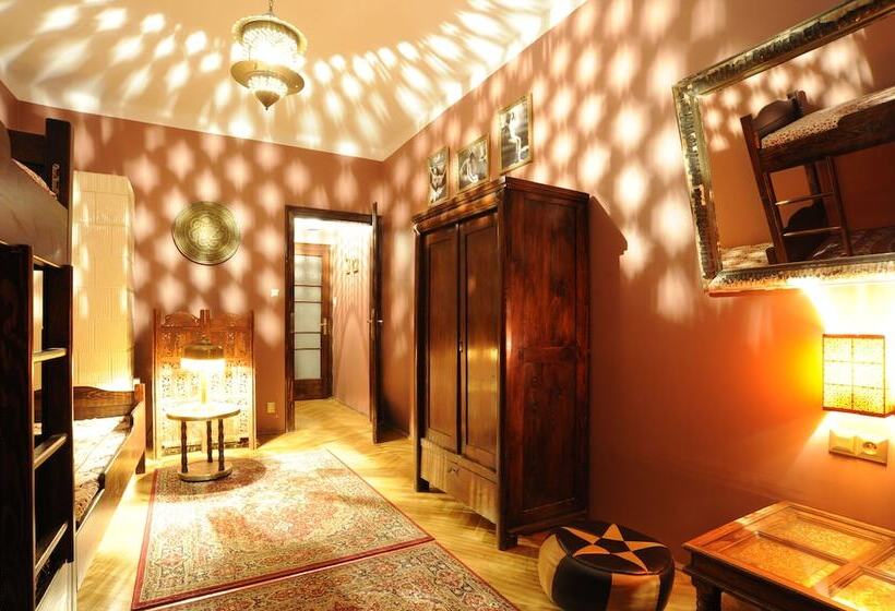 Четырехместный Номер Стандарт, Hostel Deco