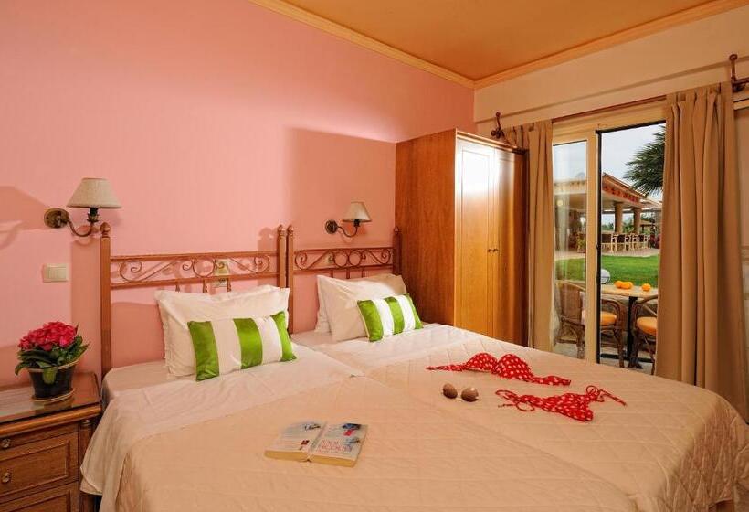 Апартаменты 2 Спальни, Socrates Hotel Malia Beach