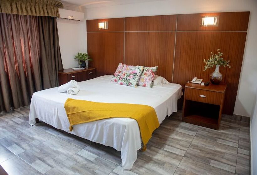 חדר סטנדרט יחיד, Cresta Inn