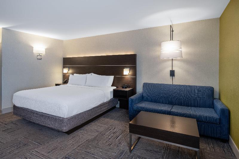 キングサイズベッドのスタンダードルーム, Holiday Inn Express Corydon, An Ihg