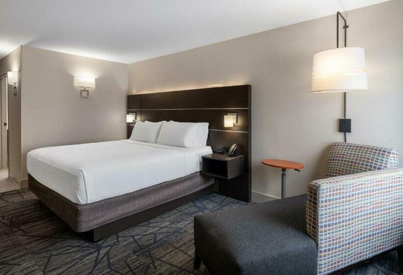 キングサイズベッドのスタンダードルーム, Holiday Inn Express Corydon, An Ihg