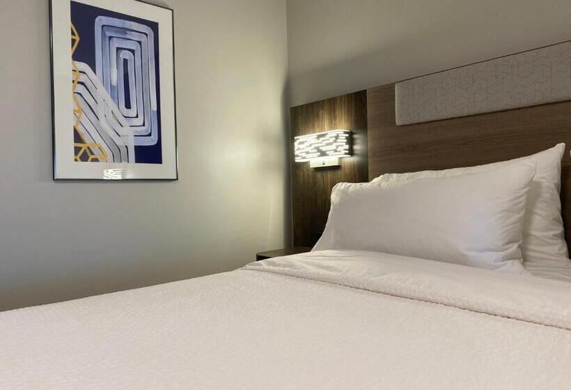 适合残疾人士使用的套间, Holiday Inn Express Plymouth, An Ihg