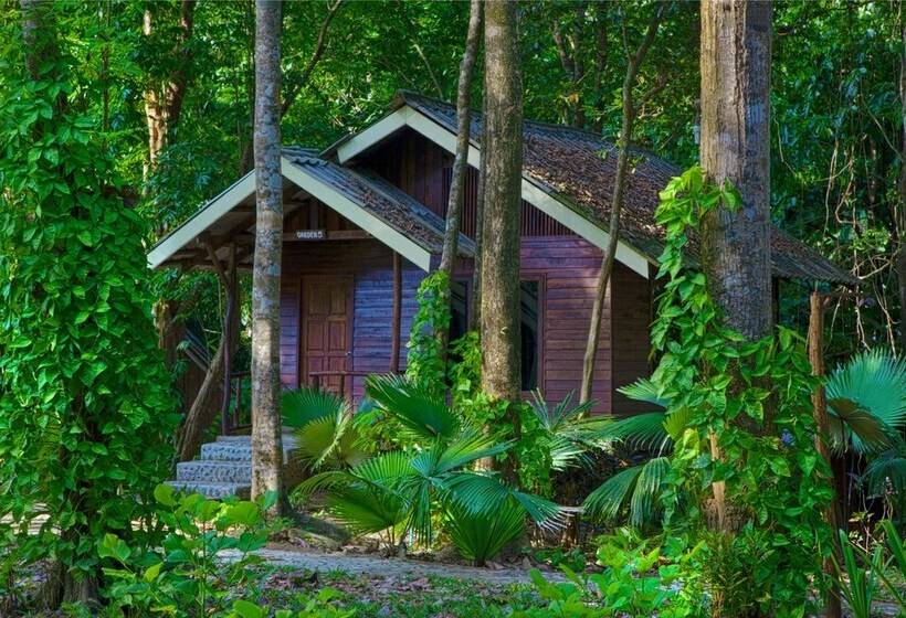 스탠다드 방갈로 정원 전망, Khao Sok Riverside Cottages