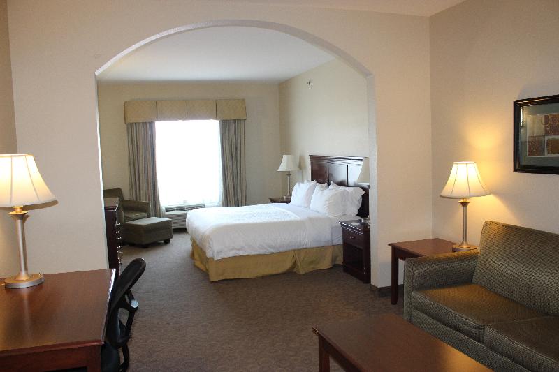 Люкс Кровать Кинг, Holiday Inn Express Hotel & Suites Cedar Hill, An Ihg