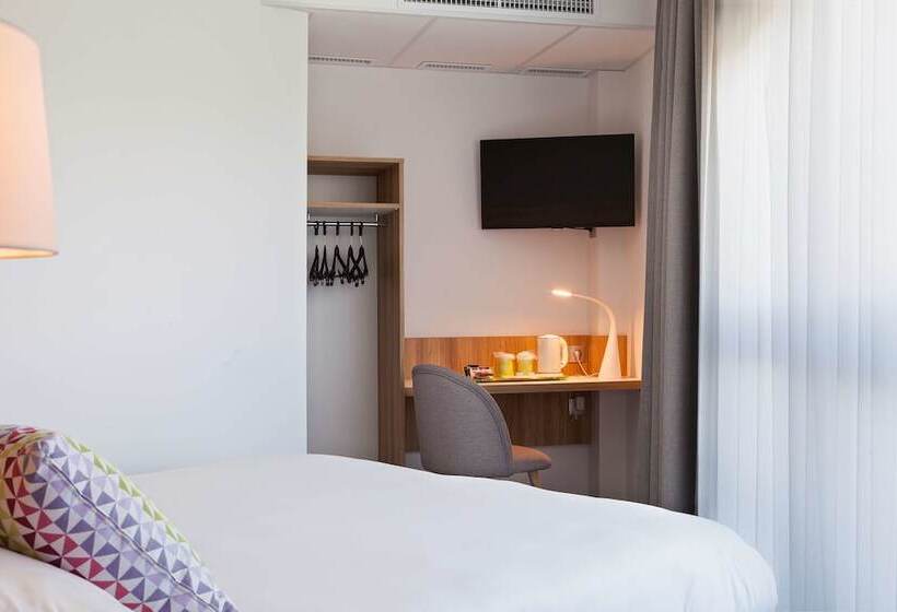 Номер Комфорт, Campanile Metz Nord  Talange