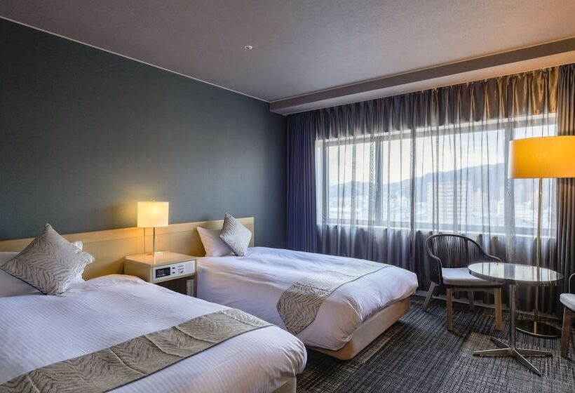 اتاق استاندارد, Century Plaza