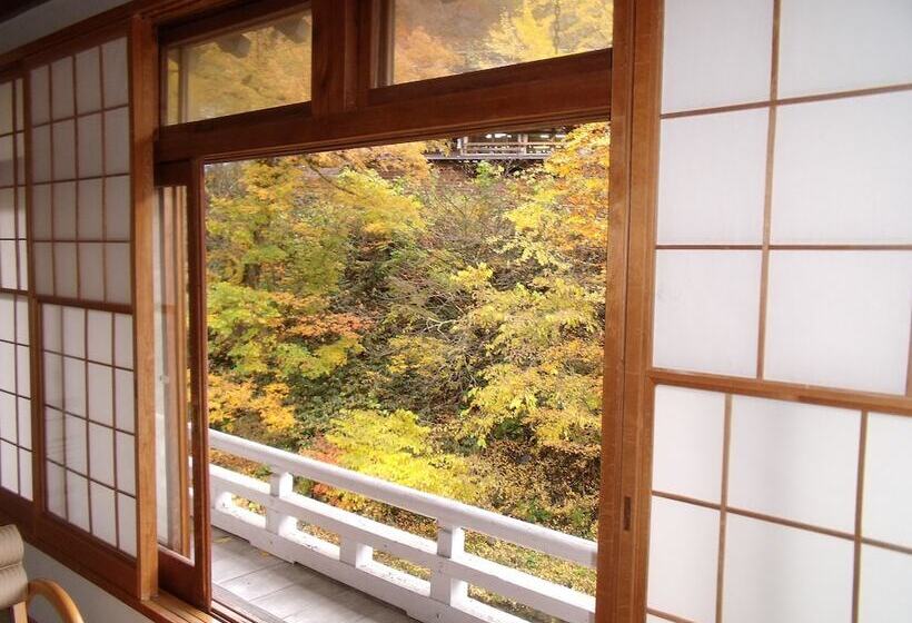 Номер Стандарт Вид на Реку, Takaragawa Onsen Ousenkaku