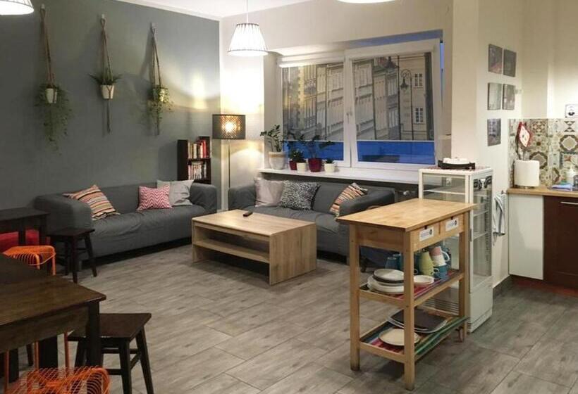 Номер Стандарт Совместная Ванная, Hostel Helvetia   Privates In City Center And Old Town