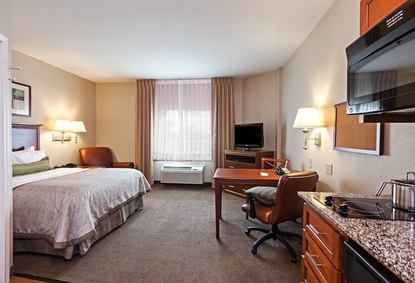 Номер Стандарт, Candlewood Suites Baytown, An Ihg