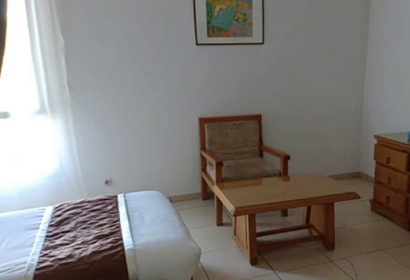 اتاق استاندارد یک نفره, El Biar