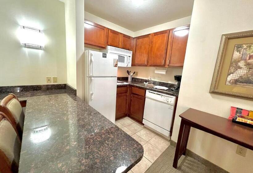 Люкс 2 Спальни, Staybridge Suites Detroit Novi, An Ihg