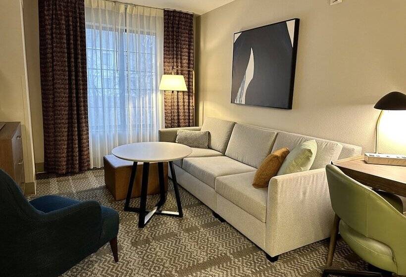 Люкс 2 Спальни, Staybridge Suites Milwaukee West Oconomowoc, An Ihg