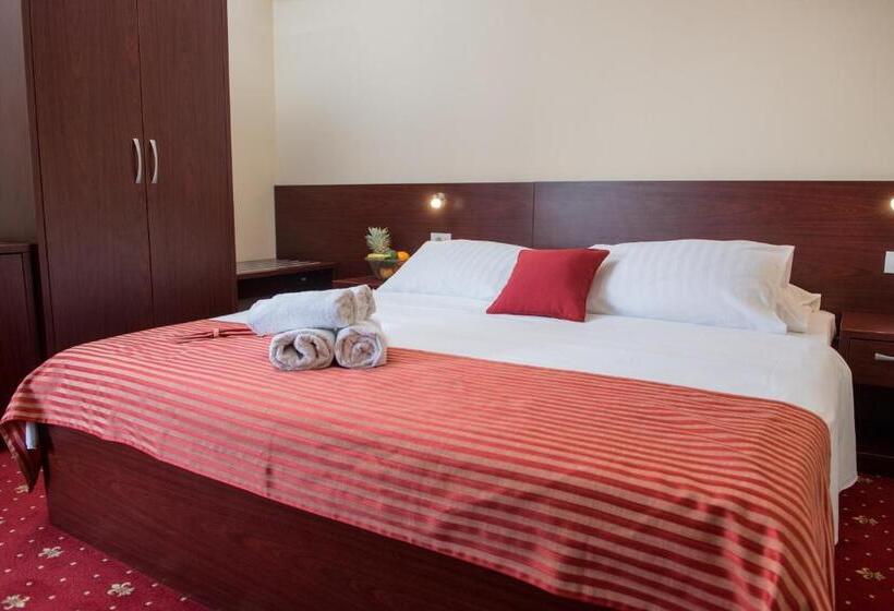 Standard Room with Balcony Side Sea View, Villa Anton