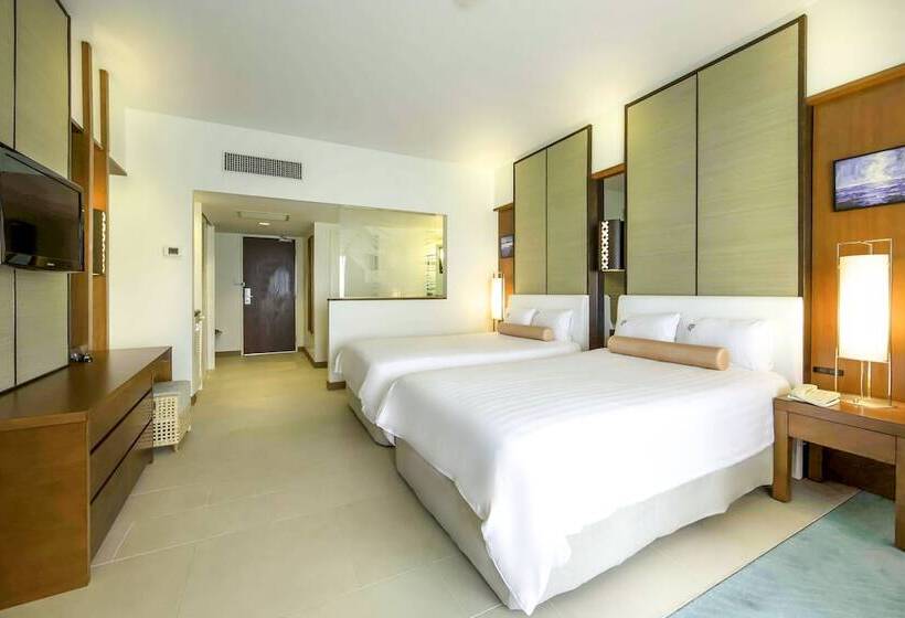 اتاق لوکس با چشم‌انداز دریا, Nikko Guam