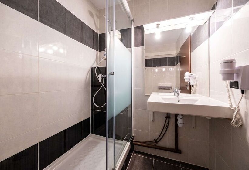 Номер Стандарт, Comfort Hotel Dijon Sud   21600 Longvic