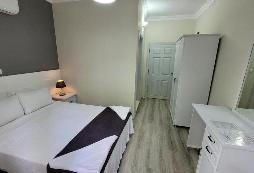 Номер Стандарт, Canada Hotel & Bungalows
