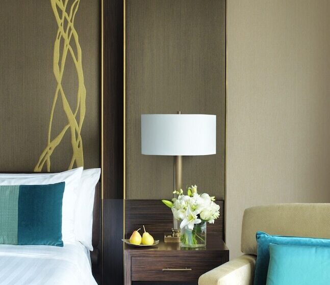 Номер Deluxe с Балконом, Anantara Eastern Mangroves Abu Dhabi
