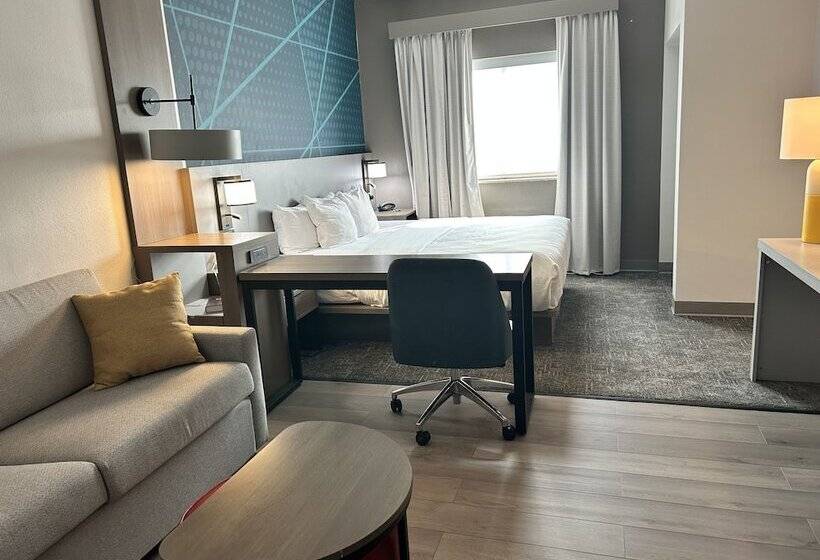 Люкс, Comfort Suites