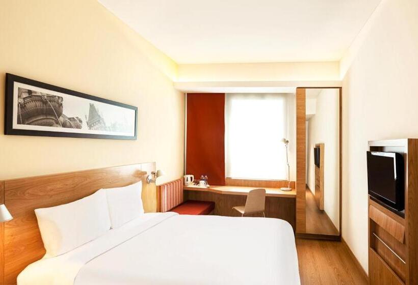 Номер Стандартный Кровать Куин, Ibis Nashik   An Accor Brand