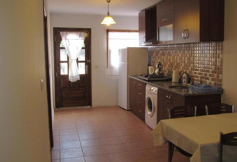 2 Bedroom Apartment, Sabah Pansiyon