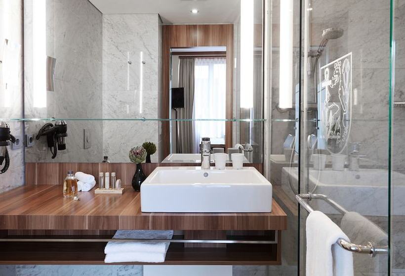 Номер бизнес-класса, Living Hotel Düsseldorf