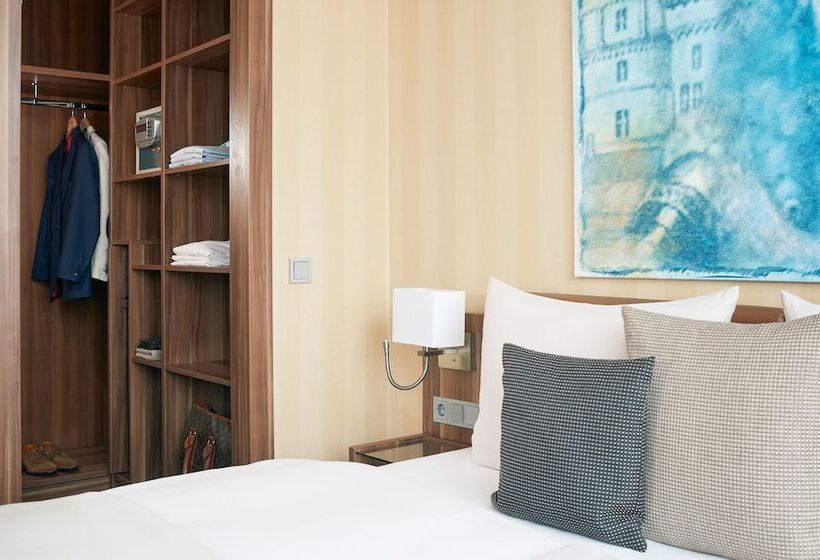 Номер бизнес-класса, Living Hotel Düsseldorf