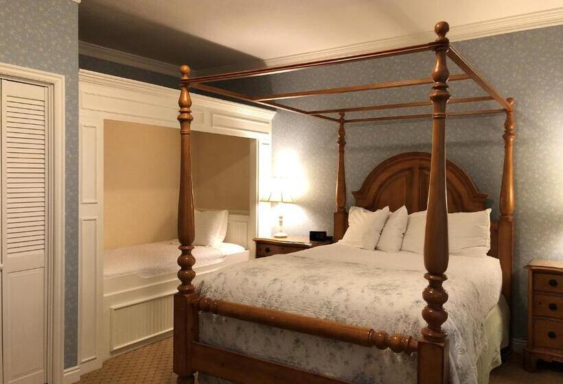 Номер Стандарт с Гидромассажем, Best Western Grandmas Feather Bed