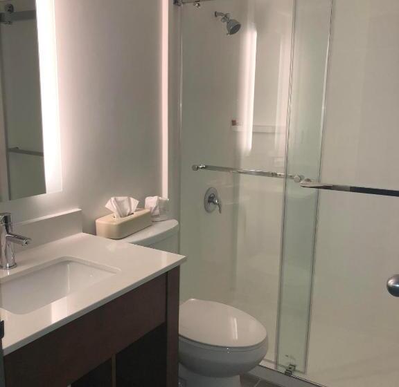 Стандартный Номер Кровать Кинг, Super 8 By Wyndham Manchester Airport
