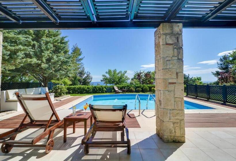 سوییت با استخر, Aegean Melathron Thalasso Spa