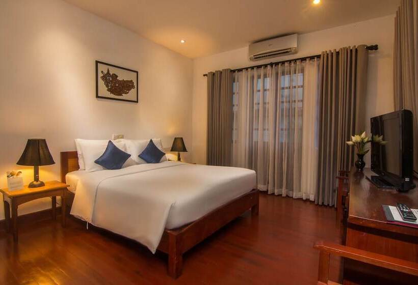 اتاق لوکس با بالکن, Apsara Centrepole