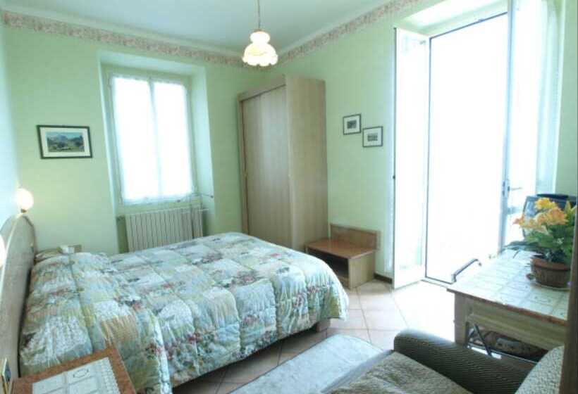 اتاق استاندارد با چشم‌انداز دریاچه, Brisino
