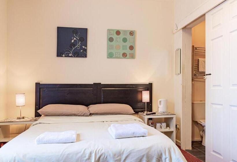 اتاق استاندارد, City Centre Guest House