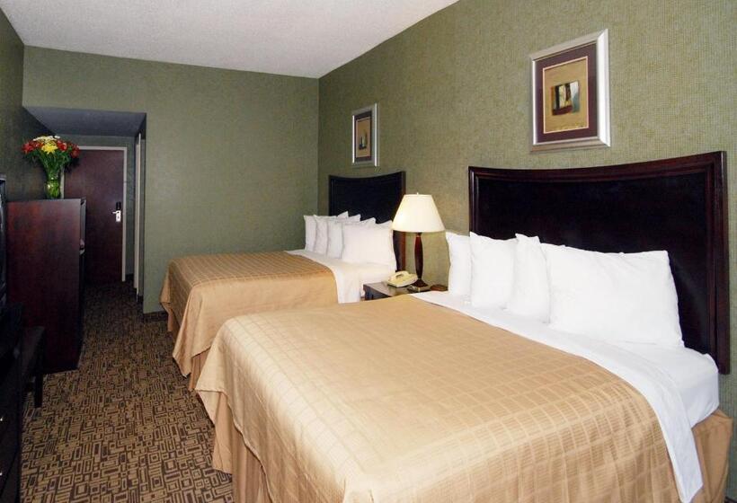 스탠다드 룸 더블 침대 2개, Quality Inn Troutville  Roanoke North