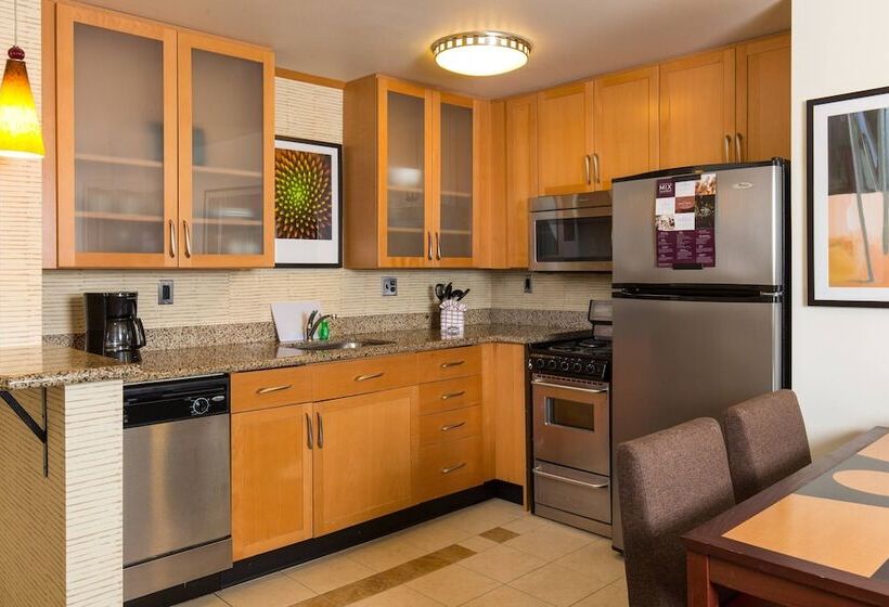 스위트, Residence Inn By Marriott Springfield Old Keene Mill