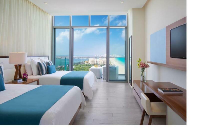 חדר דלוקס לשלושה עם נו לים, Secrets The Vine Cancun   All Inclusive Adults Only
